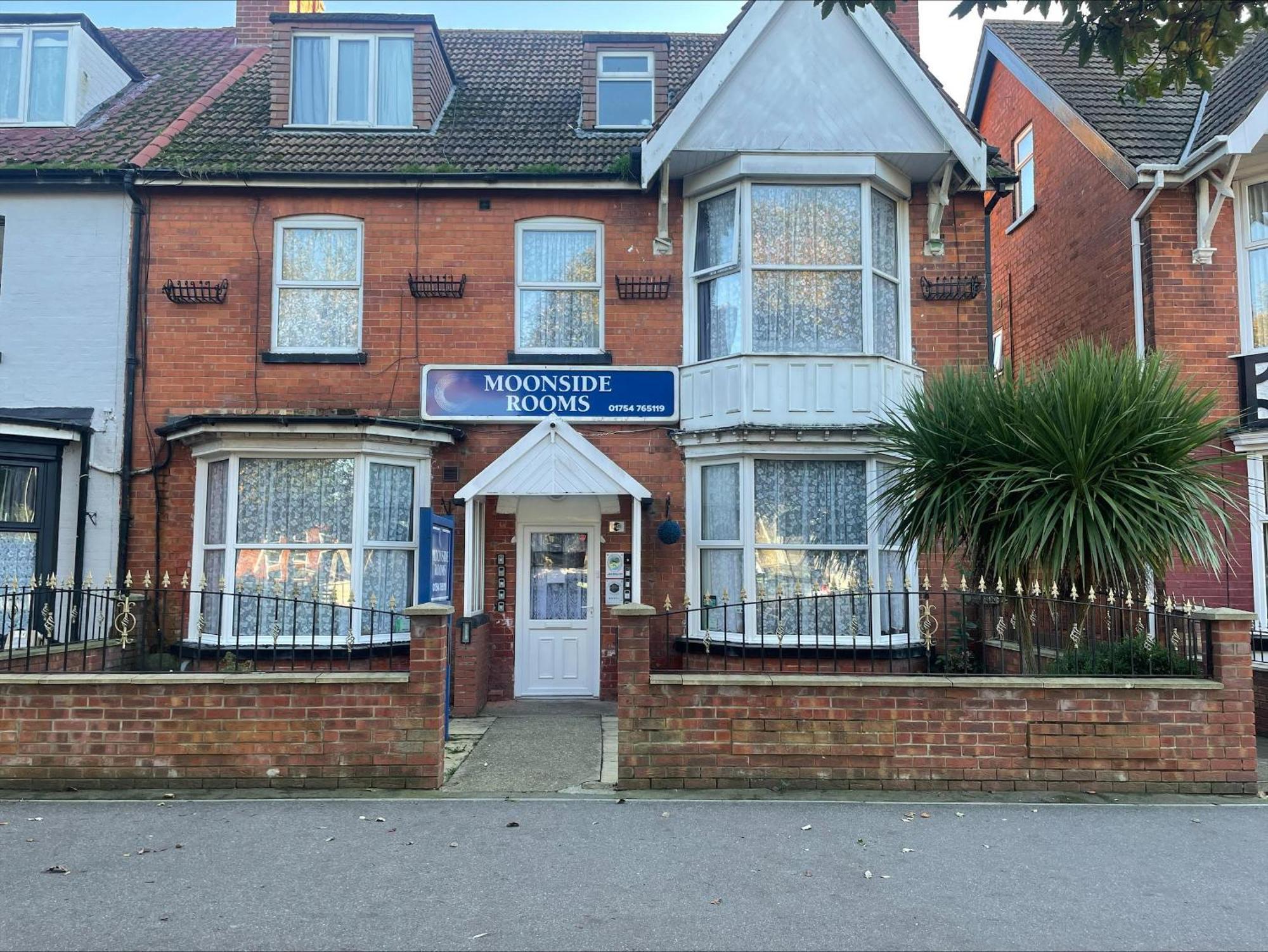 Moonside Lets Hotel Skegness Exterior photo