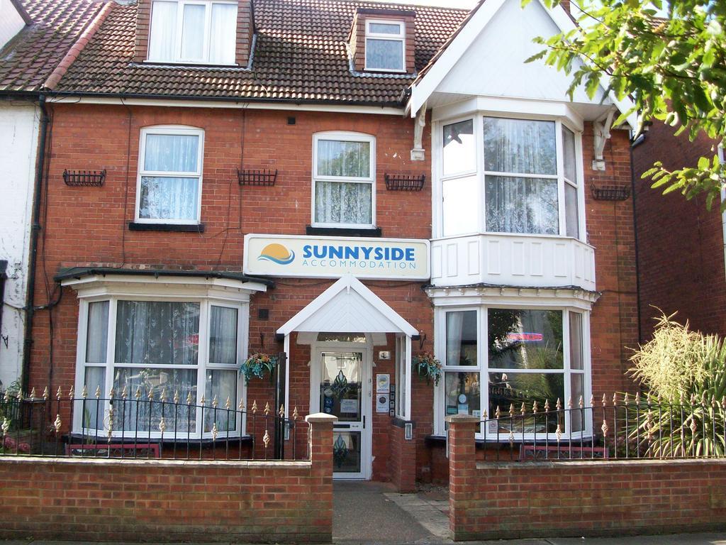 Moonside Lets Hotel Skegness Exterior photo